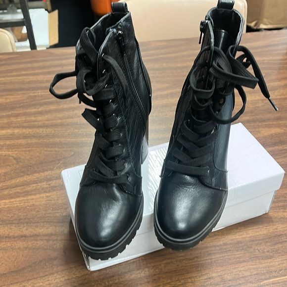 Black Steve Madden boots with heel womens 7.5 - Picture 1 of 4